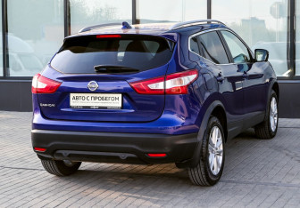 Подержанный автомобиль Nissan Qashqai 2017 года (5 фото)