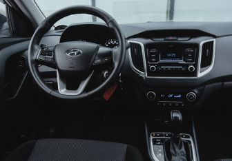 Подержанный автомобиль Hyundai Creta 2020 года (10 фото)