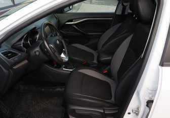 Подержанный автомобиль LADA (ВАЗ) Vesta Sedan 2021 года (16 фото)