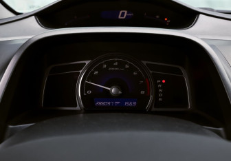 Подержанный автомобиль Honda Civic Sedan 2007 года (9 фото)