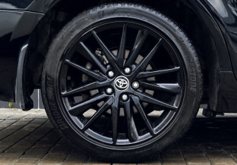 Подержанный автомобиль Toyota Camry Sedan 2021 года (21 фото)