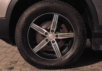 Подержанный автомобиль Kia Sorento 2012 года (18 фото)