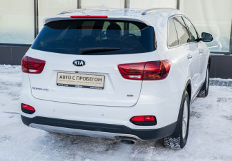 Подержанный автомобиль Kia Sorento 2019 года (5 фото)