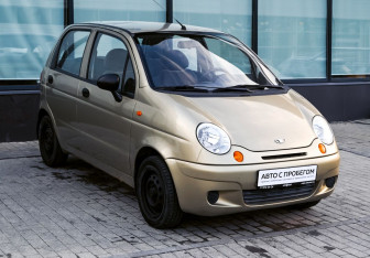 Подержанный автомобиль Daewoo Matiz 2008 года (7 фото)