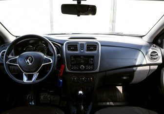 Подержанный автомобиль Renault Logan Sedan 2020 года (12 фото)