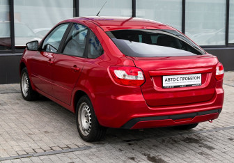 Подержанный автомобиль LADA (ВАЗ) Granta Liftback 2022 года (3 фото)