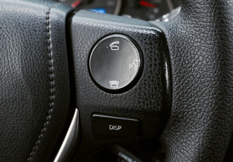 Подержанный автомобиль Toyota RAV4 2014 года (14 фото)