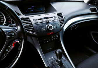 Подержанный автомобиль Honda Accord Sedan 2011 года (9 фото)