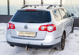 Подержанный автомобиль Volkswagen Passat Wagon 2008 года (5 фото)