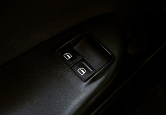 Подержанный автомобиль Skoda Octavia Liftback 2010 года (12 фото)