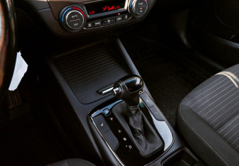 Подержанный автомобиль Kia Cerato Sedan 2019 года (9 фото)