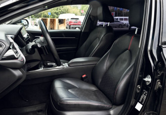 Подержанный автомобиль Toyota Camry Sedan 2021 года (16 фото)