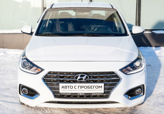 Подержанный автомобиль Hyundai Solaris Sedan 2017 года (9 фото)