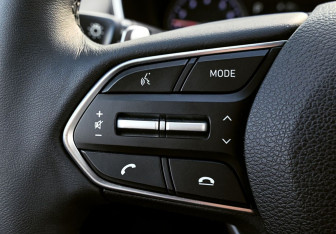 Подержанный автомобиль Hyundai Santa Fe 2021 года (13 фото)