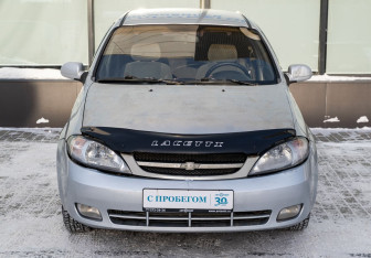 Подержанный автомобиль Chevrolet Lacetti Hatchback 2005 года (8 фото)
