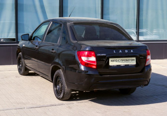 Подержанный автомобиль LADA (ВАЗ) Granta Liftback 2021 года (3 фото)
