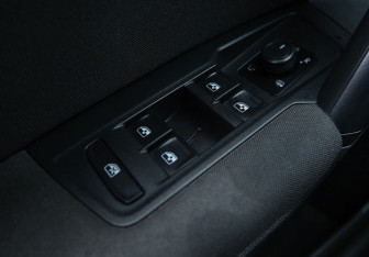 Подержанный автомобиль Volkswagen Tiguan 2021 года (11 фото)