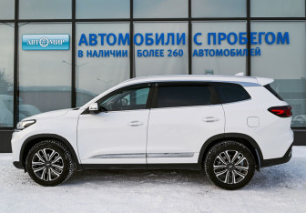 Подержанный автомобиль Chery Tiggo 8 2021 года (2 фото)