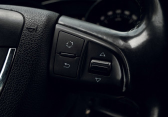 Подержанный автомобиль Skoda Superb Liftback 2012 года (14 фото)