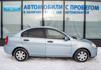 Подержанный автомобиль Hyundai Verna Sedan 2007 года (6 фото)