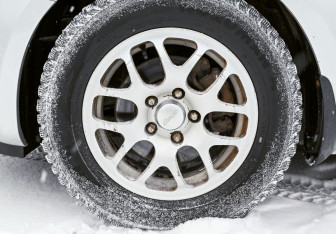 Подержанный автомобиль Kia Ceed Hatchback 2007 года (19 фото)