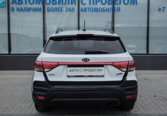 Подержанный автомобиль Kia Rio Hatchback 2018 года (4 фото)