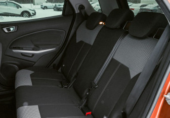 Подержанный автомобиль Ford EcoSport 2016 года (17 фото)