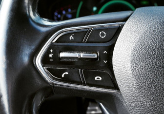 Подержанный автомобиль Hyundai Santa Fe 2018 года (14 фото)
