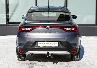 Подержанный автомобиль Renault Arkana 2019 года (4 фото)
