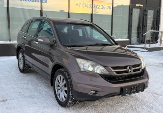 Подержанный автомобиль Honda CR-V 2012 года (7 фото)