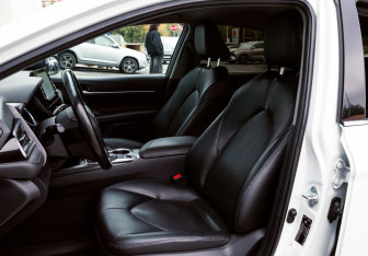 Подержанный автомобиль Toyota Camry Sedan 2021 года (18 фото)