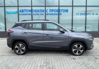 Подержанный автомобиль Москвич 3 2023 года (6 фото)