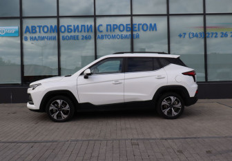 Подержанный автомобиль Москвич 3 2025 года (2 фото)