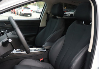 Подержанный автомобиль Omoda S5 2023 года (16 фото)