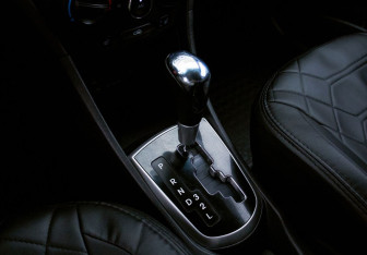 Подержанный автомобиль Hyundai Solaris Sedan 2011 года (10 фото)