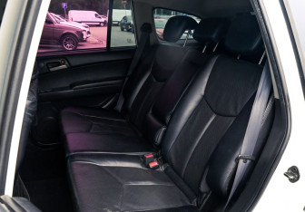 Подержанный автомобиль SsangYong Kyron 2014 года (18 фото)