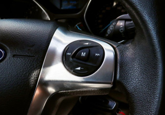 Подержанный автомобиль Ford Focus Hatchback 2013 года (13 фото)