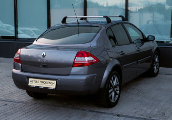 Подержанный автомобиль Renault Megane Sedan 2008 года (5 фото)