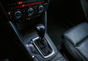 Подержанный автомобиль Mazda CX-5 2014 года (9 фото)