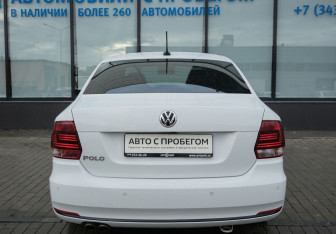 Подержанный автомобиль Volkswagen Polo Sedan 2018 года (4 фото)
