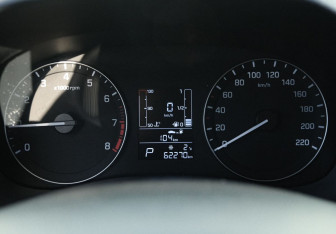 Подержанный автомобиль Hyundai Creta 2018 года (17 фото)