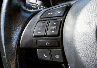 Подержанный автомобиль Mazda CX-5 2012 года (14 фото)