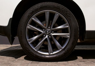 Подержанный автомобиль Lexus RX 2012 года (23 фото)