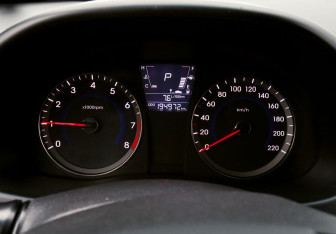 Подержанный автомобиль Hyundai Solaris Sedan 2011 года (9 фото)