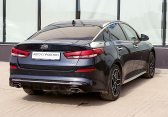 Подержанный автомобиль Kia Optima Sedan 2019 года (5 фото)
