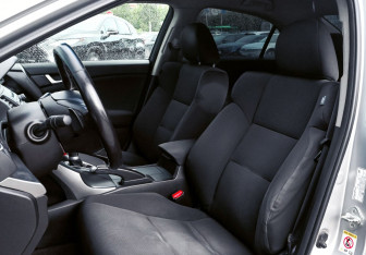 Подержанный автомобиль Honda Accord Sedan 2011 года (19 фото)