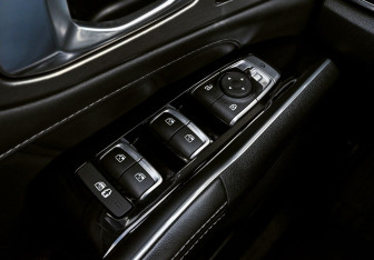 Подержанный автомобиль Kia Sorento 2023 года (12 фото)