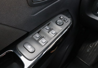 Подержанный автомобиль Renault Kaptur 2020 года (12 фото)