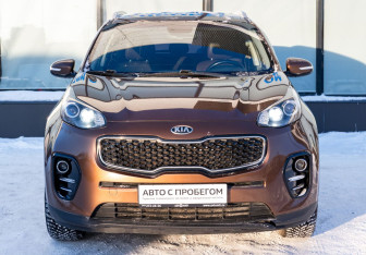 Подержанный автомобиль Kia Sportage 2017 года (8 фото)