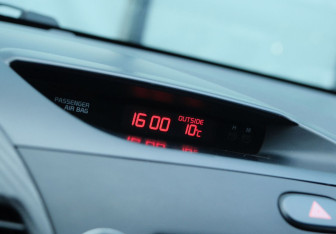 Подержанный автомобиль Kia Cerato Sedan 2013 года (16 фото)